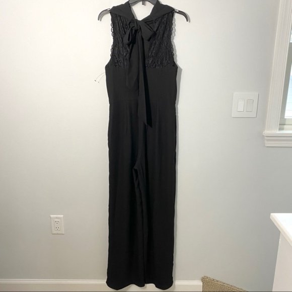 NWOT Gal Meets Glam Melanie Black Jumpsuit Sz 8 - Picture 4 of 6